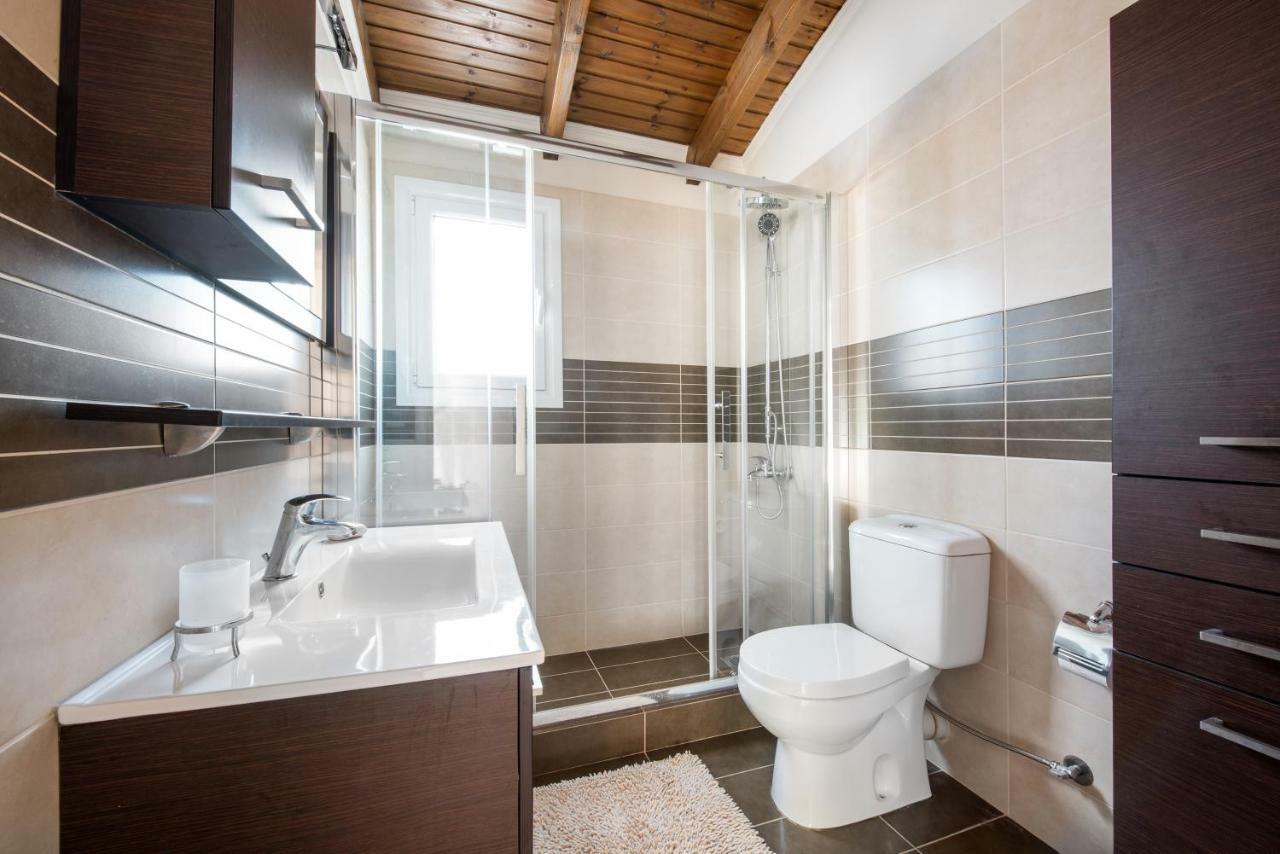 Top Floor Modern Studio In Central Koropi Apartment Luaran gambar